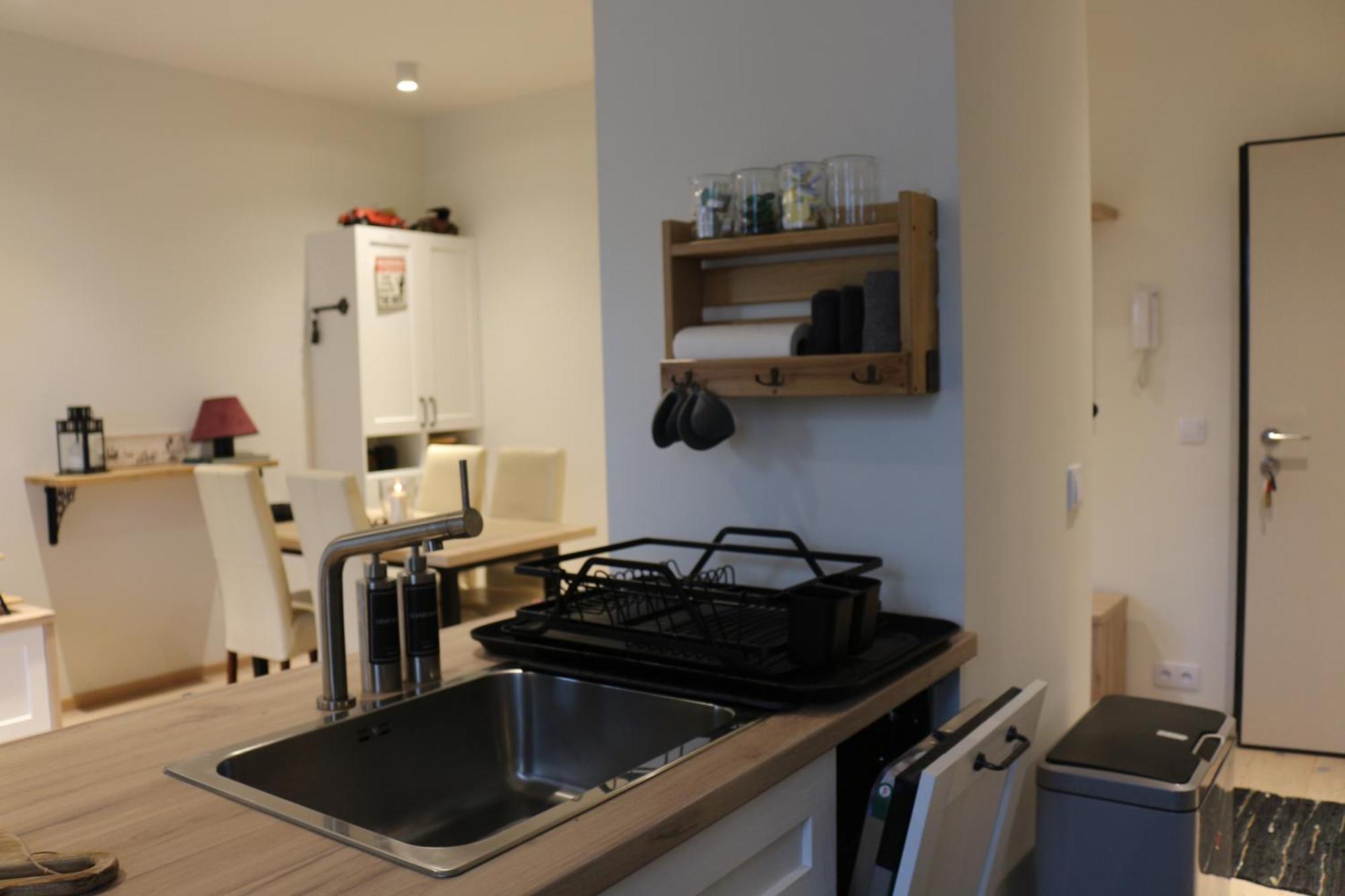 Relax&Comfort New Waw 50 Sqm With Terrace, Garden, Free Parking And Ac Warszawa Zewnętrze zdjęcie