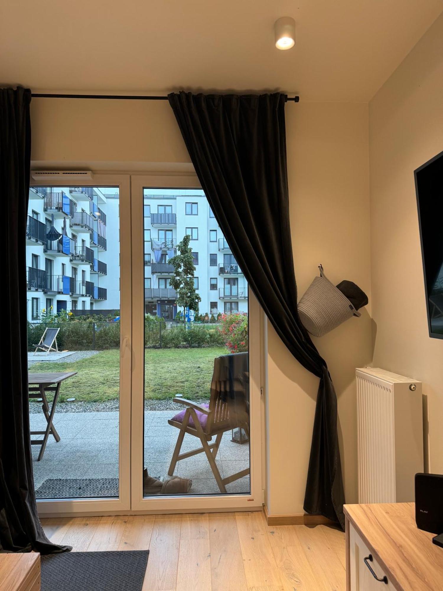 Relax&Comfort New Waw 50 Sqm With Terrace, Garden, Free Parking And Ac Warszawa Zewnętrze zdjęcie